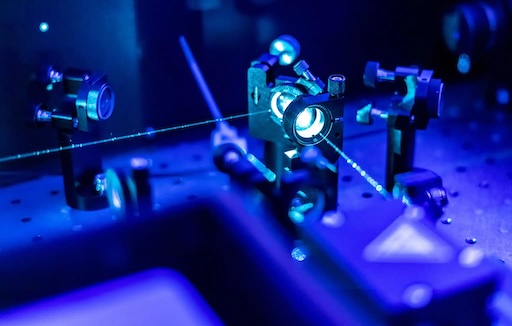 Photonic-Quantum-Computing-101-scaled Laser
